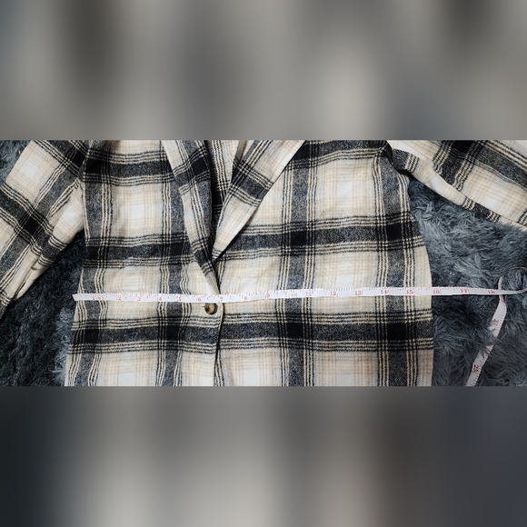 Plaid trench coat - Picture 3 of 4